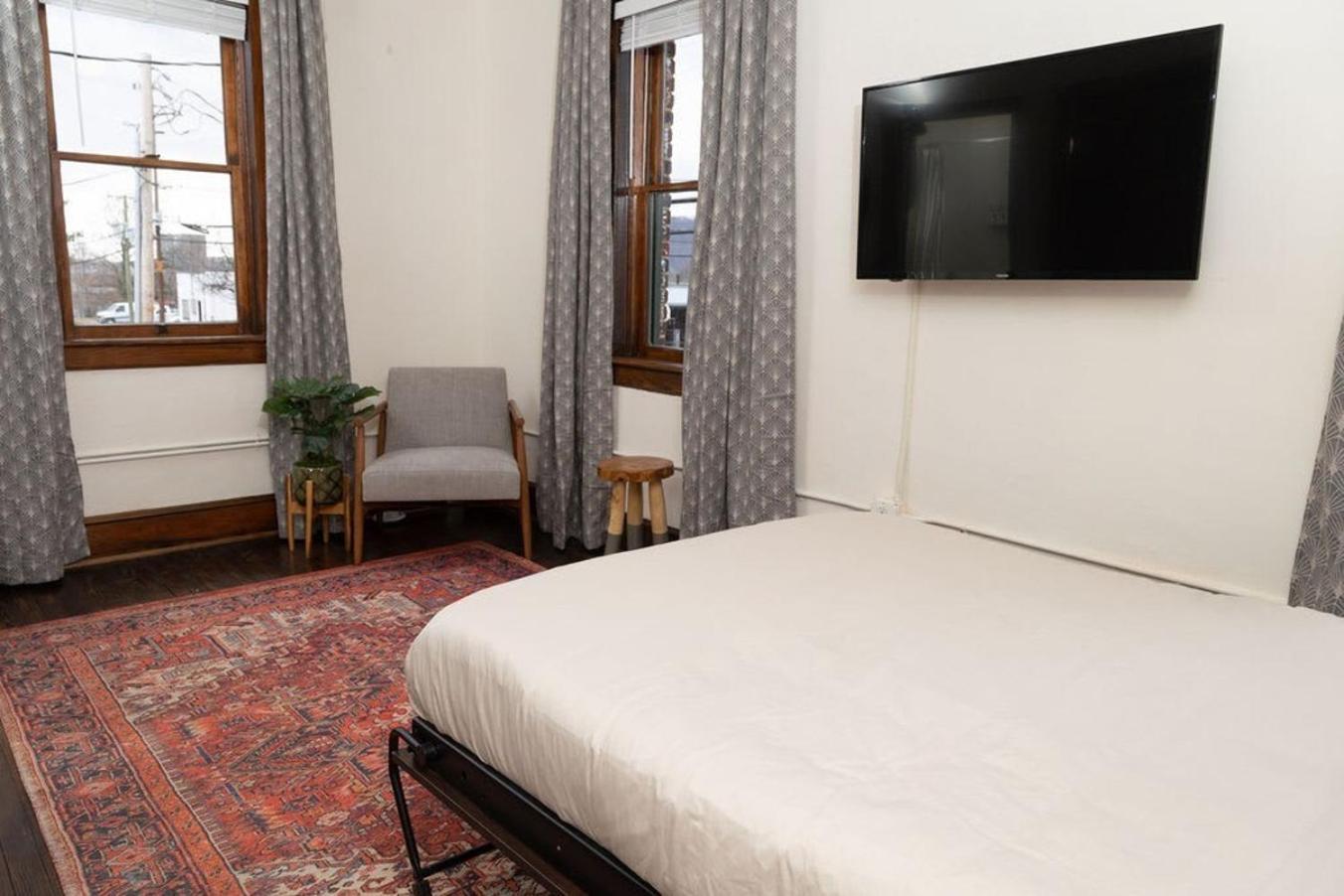 Appartamento Luxury Multi-Unit Historic Building Near Downtown Roanoke Esterno foto